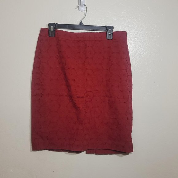 J.Crew Factory Lace Flower Pattern Burgundy Maroon Red Pencil Skirt sz 8 GUC - Picture 1 of 6